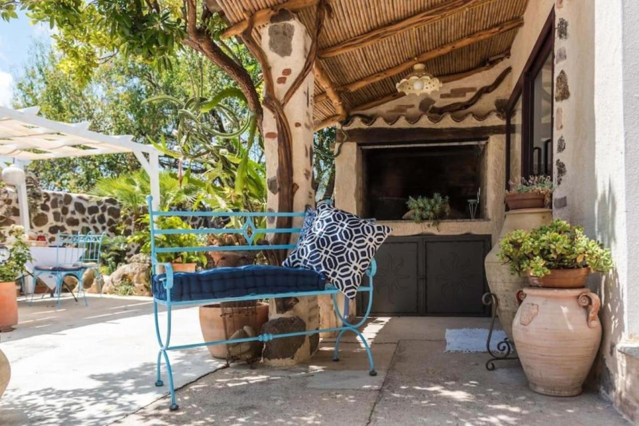 Villa Con Immenso Giardino Orosei Exterior foto