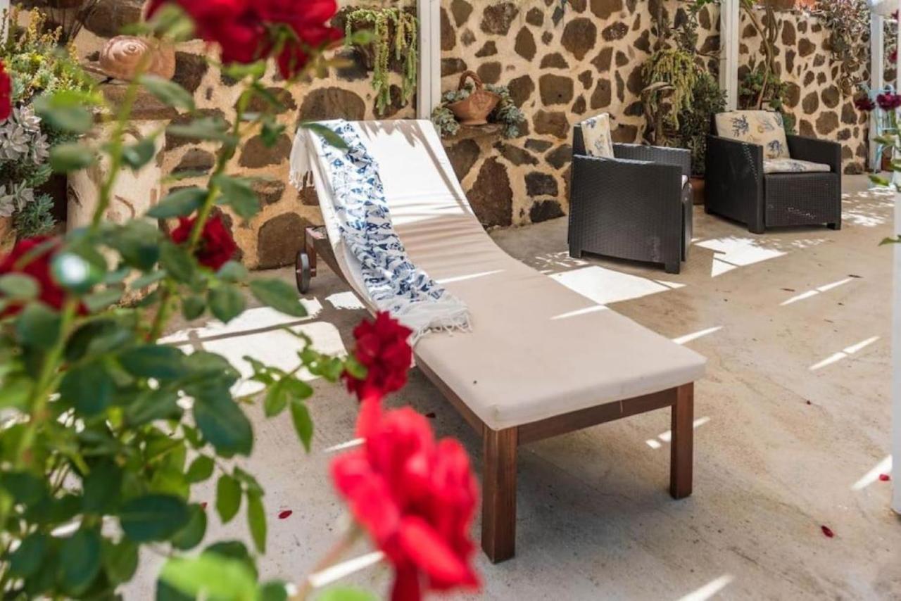 Villa Con Immenso Giardino Orosei Exterior foto
